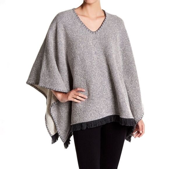 𝅺atm Anthony Thomas Melillo whipstich fringe poncho - Picture 1 of 5